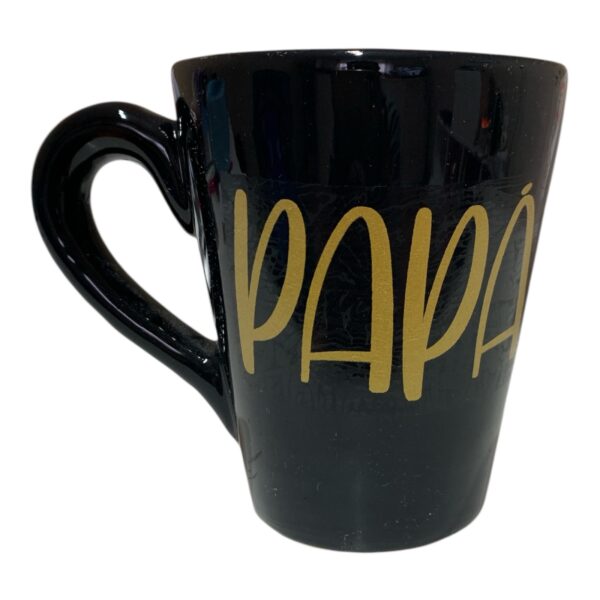 Taza negra palabra papa en  oro gold